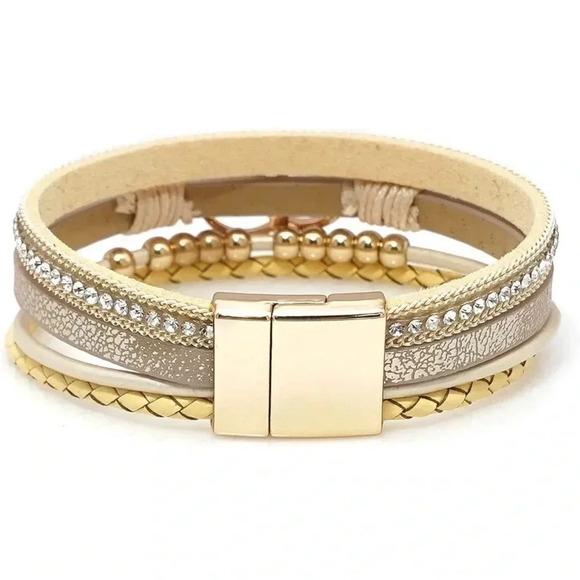 HP! 🎉 Bohemian Layered Beaded Bracelet - Picture 6 of 9